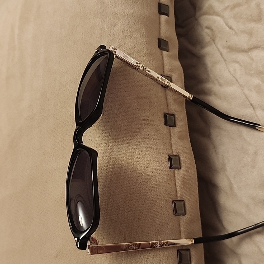 Brighton vintage sunglasses with metal case